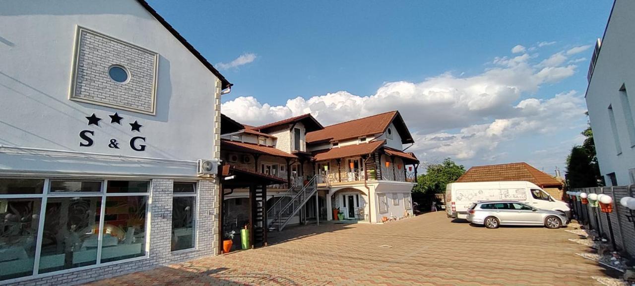 Pensiunea Sergiu & Geanina Arad Dış mekan fotoğraf