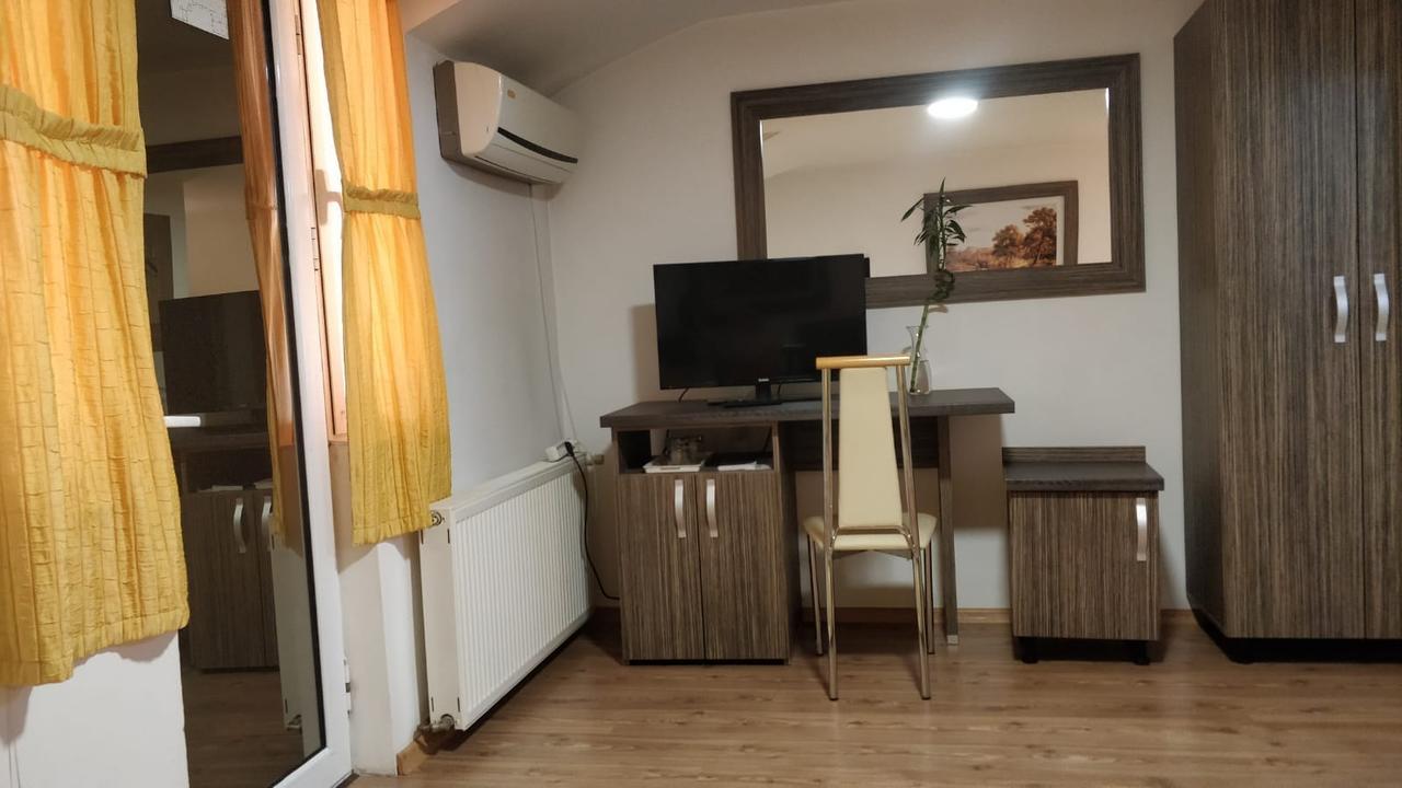 Pensiunea Sergiu & Geanina Arad Dış mekan fotoğraf