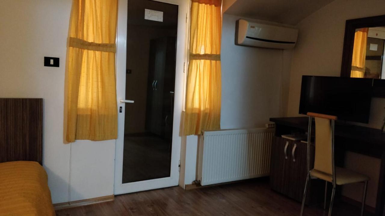 Pensiunea Sergiu & Geanina Arad Dış mekan fotoğraf